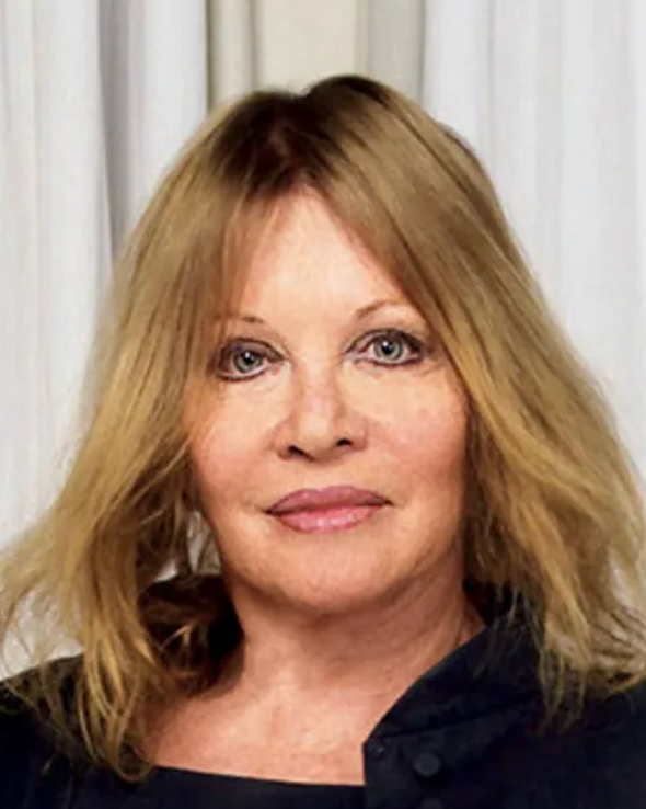 Anouska Hempel